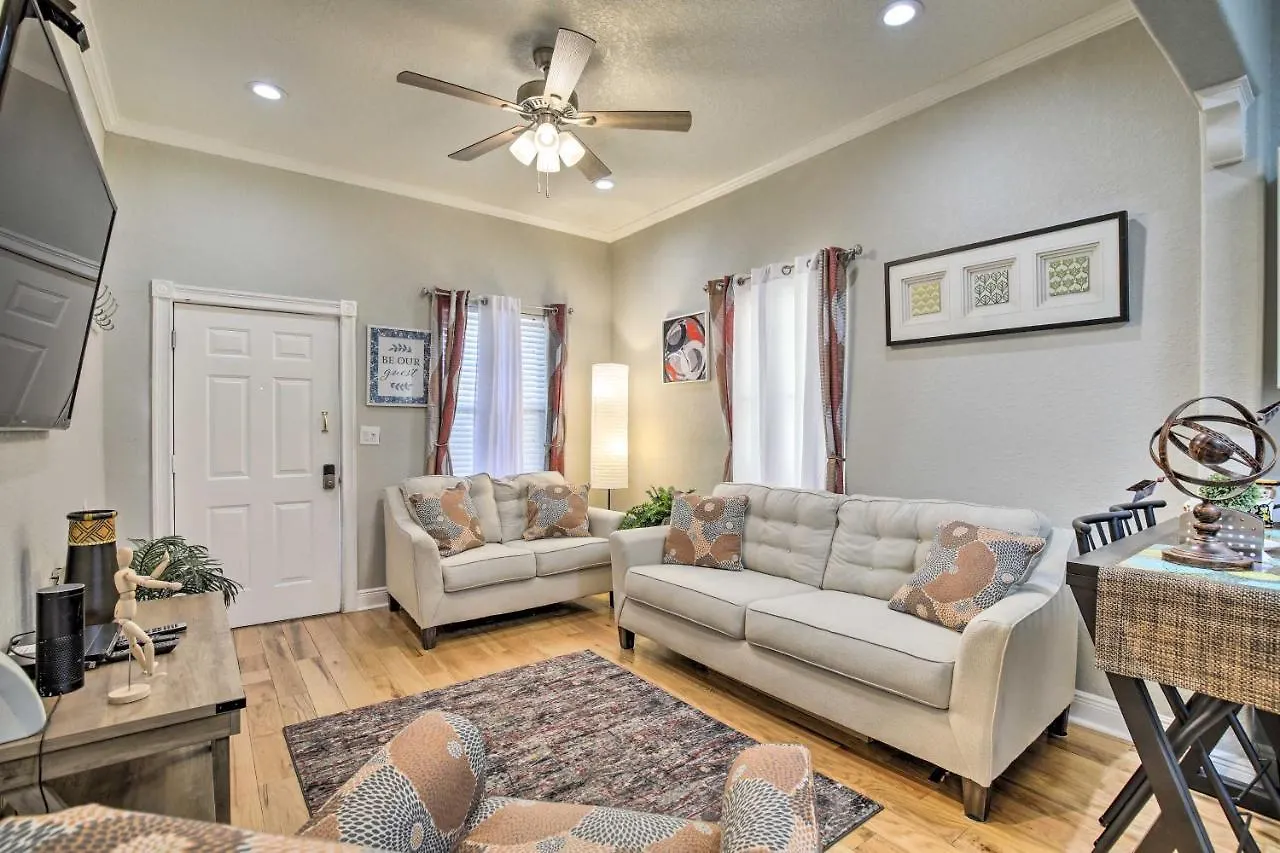 Updated Ybor City House With Fenced Yard Tampa United States