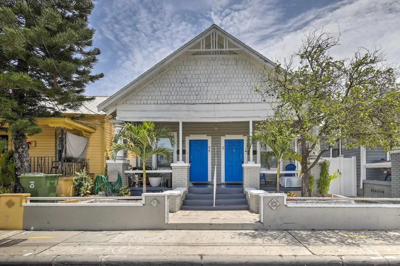 Updated Ybor City House With Fenced Yard Tampa United States
